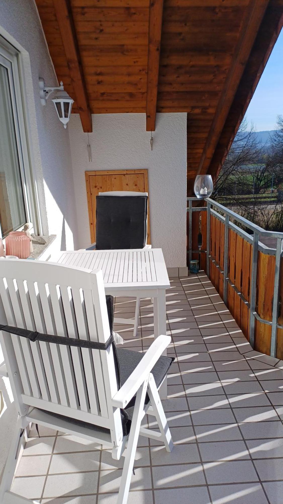 Helle Schoene Dachgeschosswohnung Mit Balkon Stockach Ngoại thất bức ảnh